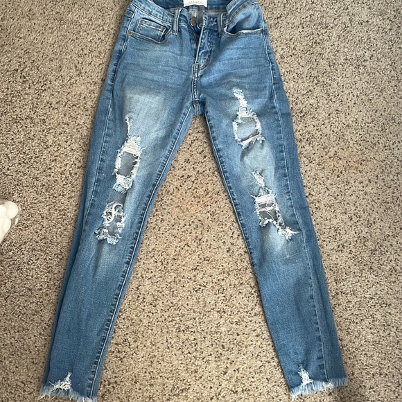 Pair of Light Washed Jeans - Picture 4 of 6